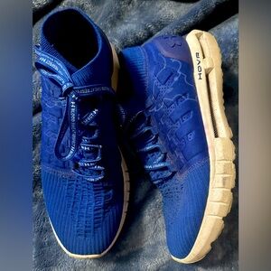 HOVR Under Armour Speedform 2.0